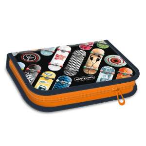 Ars Una Rollin' Mania gördeszkás tolltartó, fekete színű, narancssárga cipzárral, tele iskolai kellékekkel - Ars Una