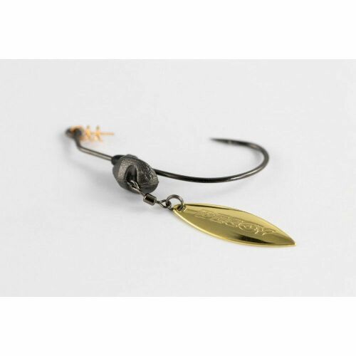 Ferdeszögű nézet a Decoy Worm 230 Makisagu Blade Gold #2/0 2.5gr offset horogról 