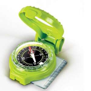 Zöld iránytű vonalzóval, része a Clementoni Tudományos játék - Iránytű és mágnesesség készletnek - Clementoni