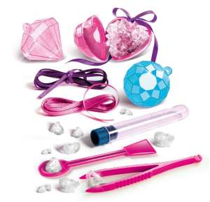 Kristály ékszerkészítő készlet, növeszd meg saját kristályaidat, készíts nyakláncokat, szív alakú kristály, gyémánt alakú kristály, kék kristály, rózsaszín kristály, szalag, csipesz, kanál, cső, kristályok - Clementoni