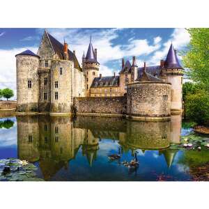 Trefl 3000 piece jigsaw puzzle of Sully-sur-Loire castle in France - Trefl Puzzle