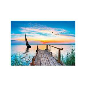 Clementoni Peace Puzzle 500 piese finalizat, arătând o scenă relaxantă cu lac, barcă cu vele și debarcader din lemn - Puzzle 3D & Puzzle cu burete