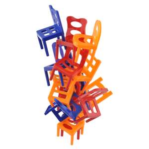 Zuhanó Stühle Brettspiel, ein Spiel mit 24 bunten Stühlen zum Stapeln und Bauen eines Turms - Tischfußball und Zubehör, Eishockey-Tisch, Puzzle, 3D-Puzzle und Gesellschaftsspiele