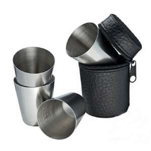 4 részes utazó pálinkás pohár szett – 0,3 dl-es fém kupica készlet praktikus bőr tokban (BBL)