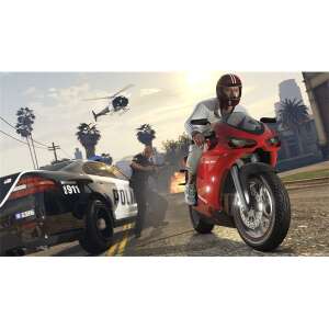 Grand Theft Auto V Xbox Series X: High-speed motorcycle chase with police - Console & PC Game