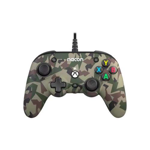 Elölnézet a Nacon Pro Compact Xbox Series X Forest Camo kontrollerről