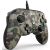 Schräge Ansicht des Nacon Pro Compact Xbox Series X Forest Camo Controllers