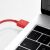 Baseus Rotes Lightning Kabel mit MacBook verbunden