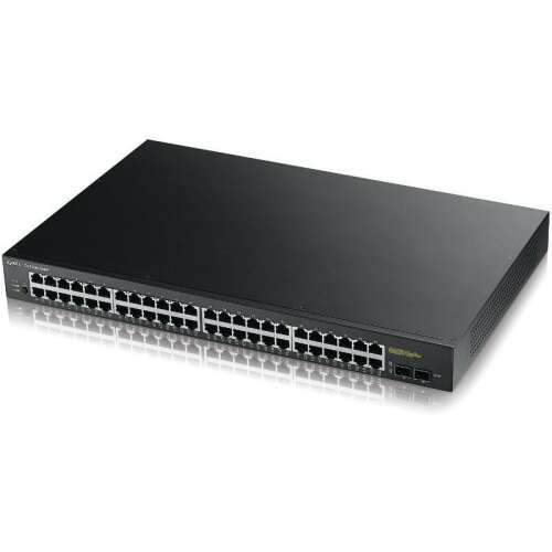 ZyXel GS1900-48 Gigabit Web Smart Switch pogled iz kuta