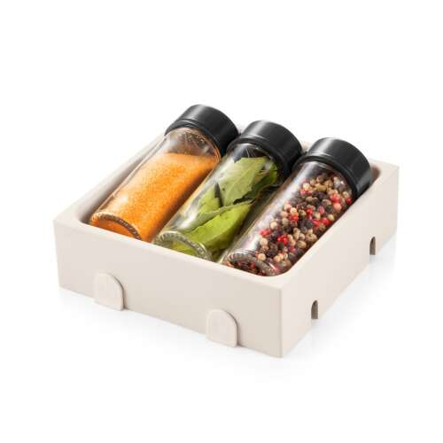 FlexiSPACE spice rack with three spice jars filled with spices