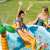 Дете се плъзга в надуваем басейн Intex Fishing Fun
