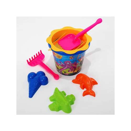 7 részes homokozó szett vödörrel, lapáttal, gereblyével és 3 formával