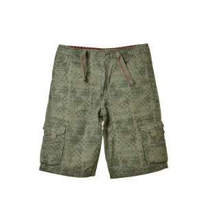 Green camouflage cargo shorts for boys, size 140 - Babies & Toddler