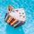 Intex aufblasbarer Cupcake Pool Float im Einsatz