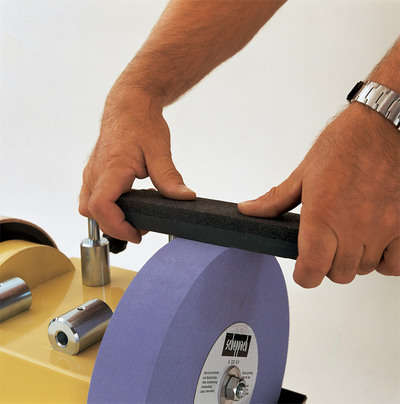 Scheppach grinding stone/straightening 200, used to sharpen and straighten grinding wheels