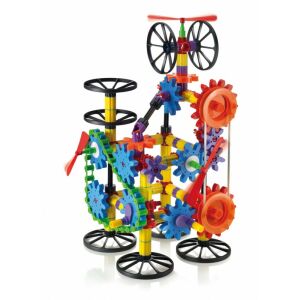 Assembled Quercetti Georello Tech 3D building toy with gears and propellers - Quercetti Plastic Building Toy