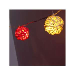 Biele a červené svetelné reťaze s ratanovými guľami, 20 LED svetiel, 4 metre dlhé, batériové - Iris