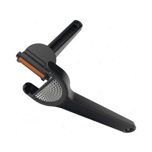 Чесънодавкa Fiskars Functional Form, черен, наклонен изглед