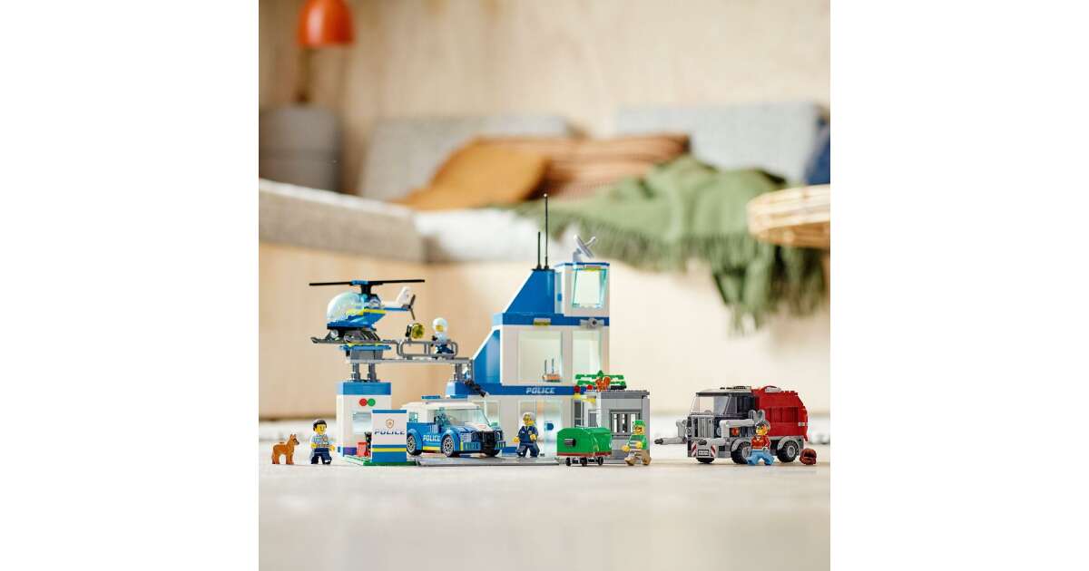 LEGO® City Police Station 60316
