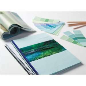 Példa egy Fellowes 8 mm-es fehér fém ikerspirállal kötött dokumentumra - Fellowes