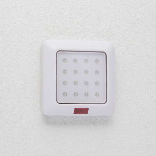 White LED wall lamp with remote control, 16 LEDs
