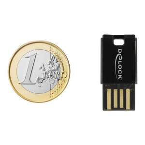 Czytnik kart Micro SD Delock 91603, USB 2.0, czarny, mały rozmiar, obok monety 1 euro w celu porównania rozmiarów - Czytnik kart