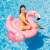 Intex Riesiger Flamingo-Schwimmreifen, rosa aufblasbarer Flamingo mit Griffen, Frau sitzt auf dem Schwimmreifen im Pool