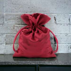 Red satin gift bag with drawstring, 13 x 18 cm - Art & Craft