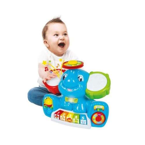 Baba játsik a Clementoni Alberto zenélő elefánt játékkal