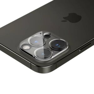 Aparat iPhone 14 Pro chroniony osłoną obiektywu Spigen Optik.TR - Spigen