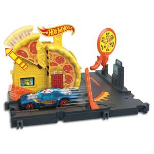 Hot Wheels City Speedy Pizza Pick-Up track set with a pizza-shaped building, a Hot Wheels car, and a pizza spinner - Mattel