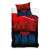 Stranger Things ágynemű garnitúra, a főszereplőkkel biciklizve az erdőben, piros és kék színösszeállításban