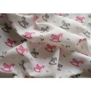 Tündér Babakifogó Tetra 90*100cm - Hintaló mintával, Fehér Pamut Muszlin, Puha és Nedvszívó, Tökéletes a Baba Fürdéséhez - Tetra