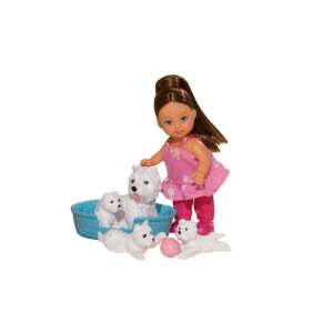 Evi Love Puppe spielt mit ihren weißen Welpen, ein tolles Spielzeug für Kinder, die gerne so tun als ob - Simba Toys Baba