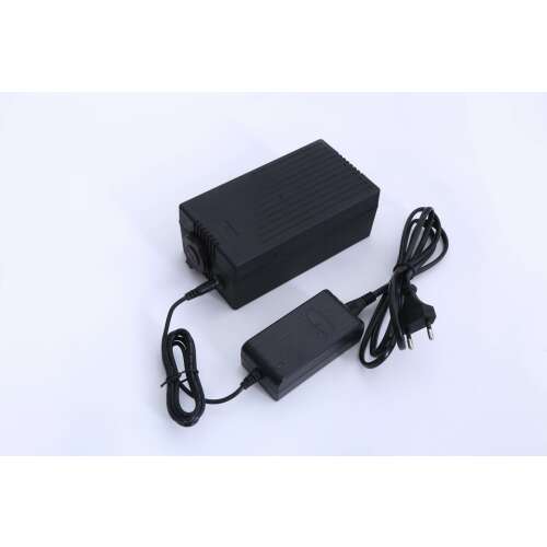 Oxigénkoncentrátorhoz Lithium Akkumulátor 6600 mAh + Töltő /  OT-OX-LI-1