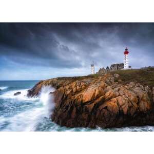 Kész Schmidt Szent Mathieu puzzle kép, amely egy világítótornyot ábrázol egy sziklás tengerparton, hullámokkal. - Schmidt