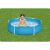 Copil se joacă în piscina Bestway 152x38cm cu cadru metalic