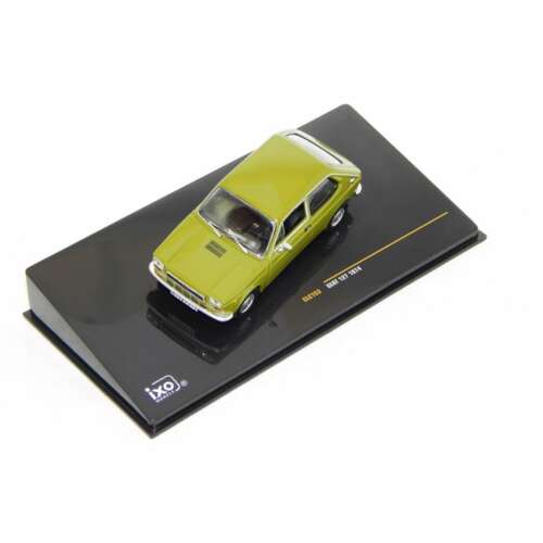 Ixo 1:43 méretarányú modell autó, Seat 127 1974, zöld - Ixo models