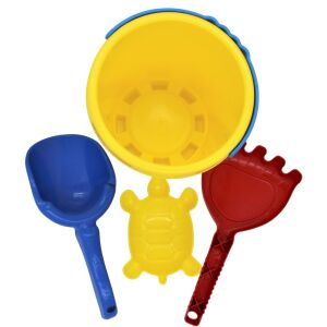 Kolorowy Zestaw Wiaderka do Piasku - 4 elementy, zawiera żółte wiaderko, niebieską łopatkę, czerwone grabki i foremkę żółwia - Artykuł plażowy
