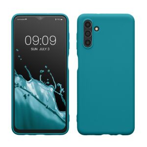 Kwmobile Samsung Galaxy A04s blue silicone case on phone - Phone Case