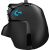 Seitenansicht der Logitech G502 Lightsync RGB Gaming Maus mit beleuchtetem Logo