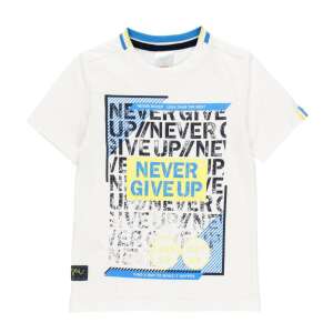 Weißes boboli T-Shirt für Jungen mit einem blauen und gelben Druck, auf dem "Never Give Up" steht - Boboli