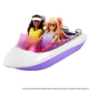 Păpușile Barbie Malibu și Brooklyn Roberts într-o barcă cu motor albastru și alb, cu fund transparent, parte a setului de joacă Barbie Mermaid Power - Barbie Baba
