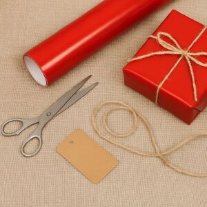 Papier do pakowania prezentów w kolorze czerwonym Uni 131507598 - Pakowanie prezentów