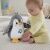 Fisher-Price Zenélő Pingvin Plüssjáték 123987711