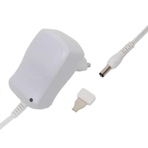 Adaptor AC/DC 600 mA cu conector de 2,5x5,5 mm