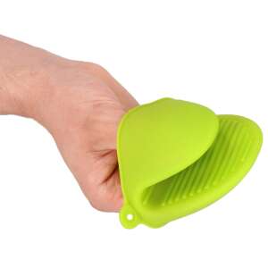 Green silicone pot holder, Springos brand, heat resistant, for safe handling of hot dishes - Oven Mitt
