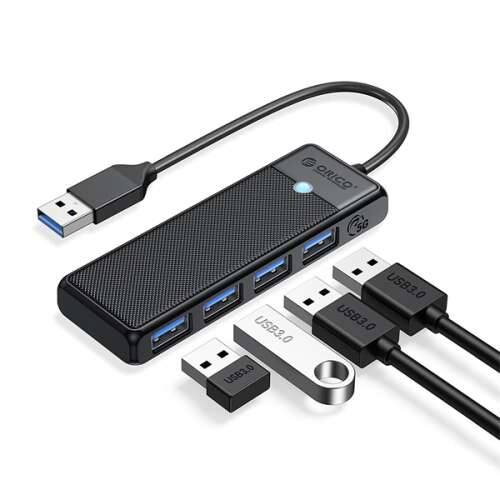 Hub Orico USB 3.0 cu 4 porturi, negru, afișând hub-ul cu dispozitive USB conectate