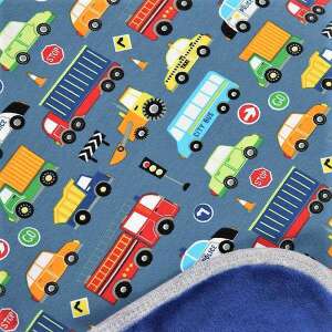 Pukka autó mintás babatakaró, puha és meleg, ideális babakocsiba vagy kiságyba, kék színű színes autókkal és teherautókkal - Pukka