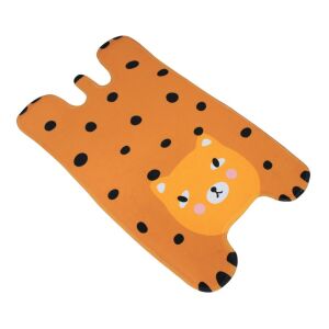 Angled view of Vidám Medve rug for kids room - Koopman